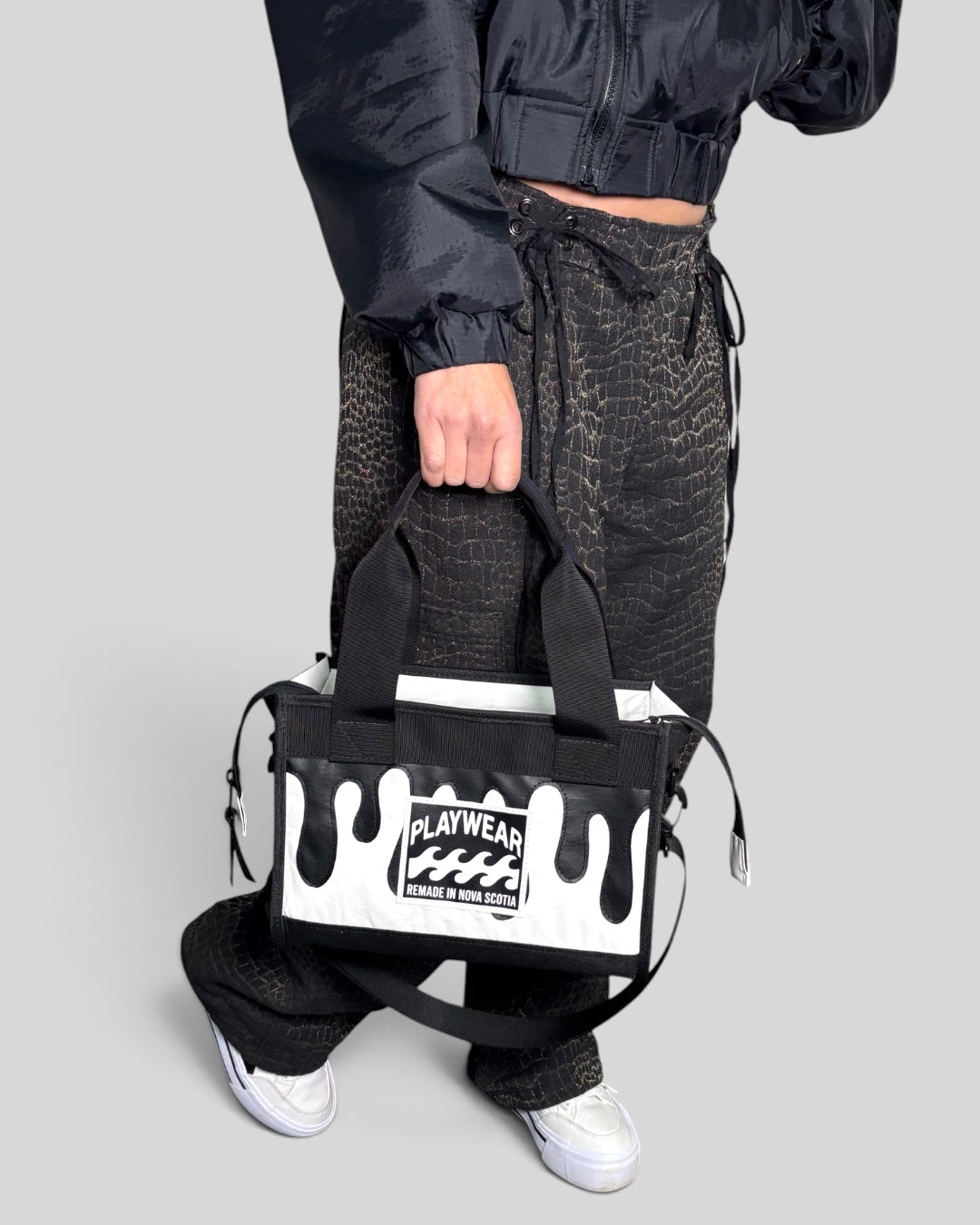 SXM (ZEBRA DRIP)
