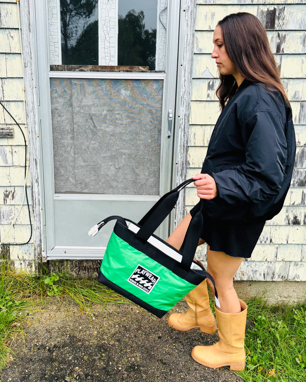 COASTIE TOTE (CAKE)