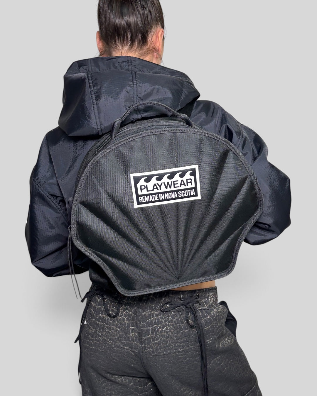 BACKPACK (BLACKOUT)