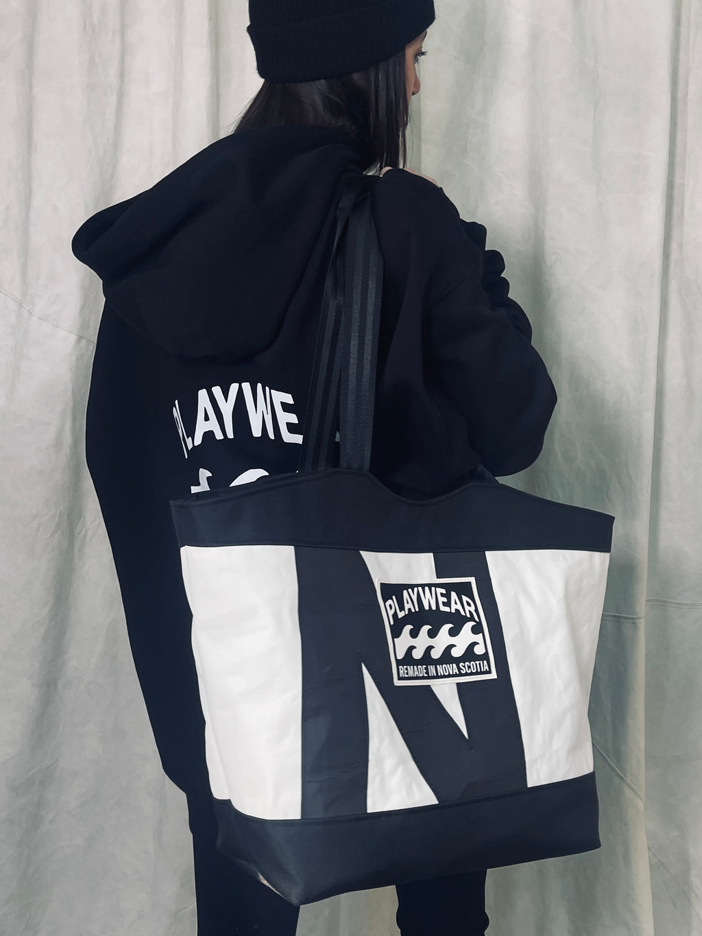 MALL CRAWLER TOTE