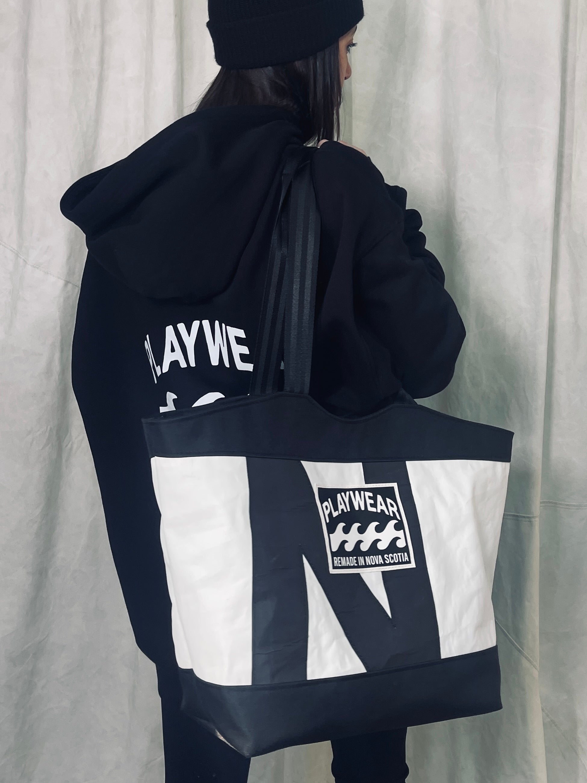 MALL CRAWLER TOTE