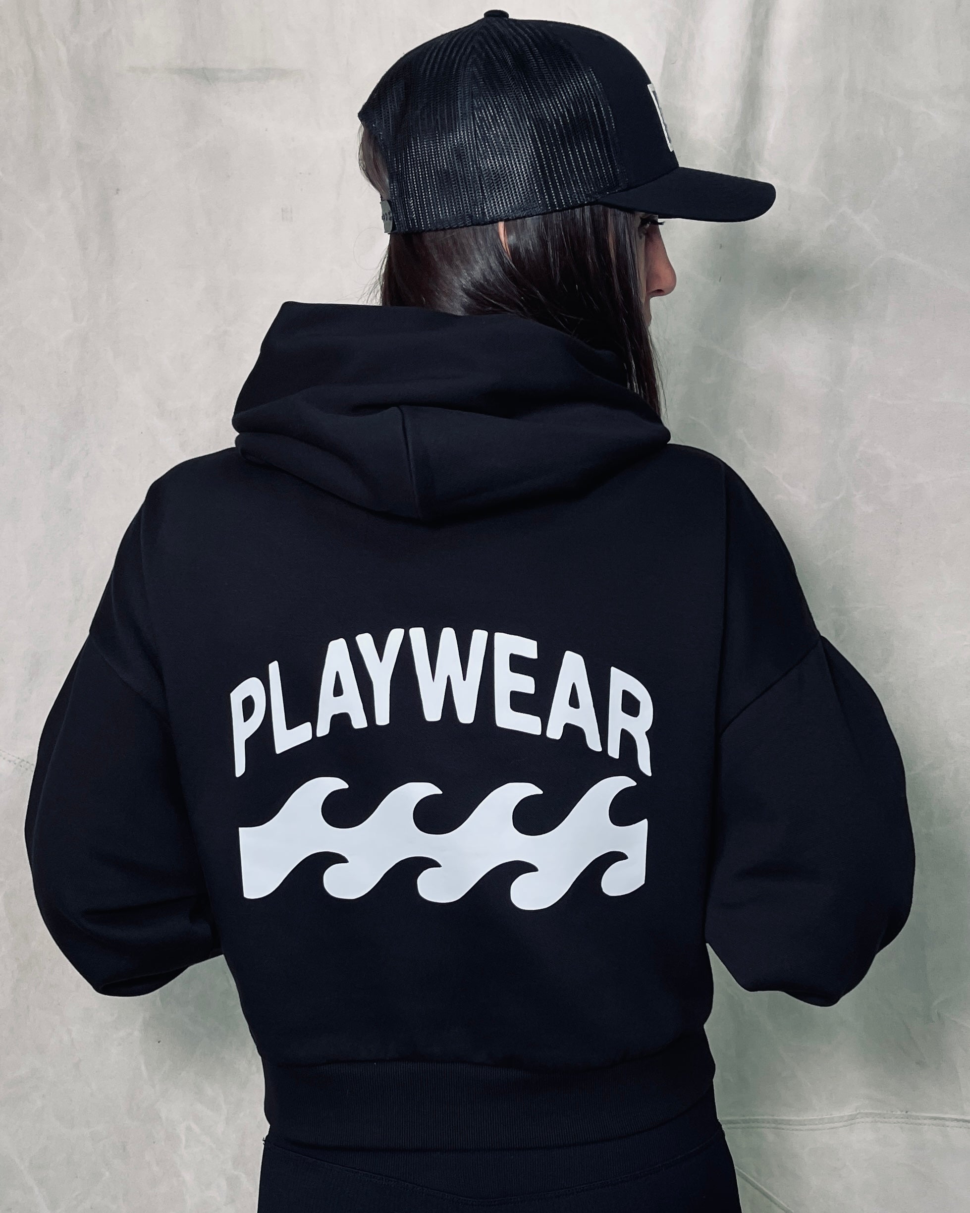 CROPPED PULLOVER HOODIE