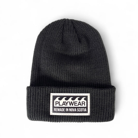 PLAYWEAR RIB KNIT TOQUE.