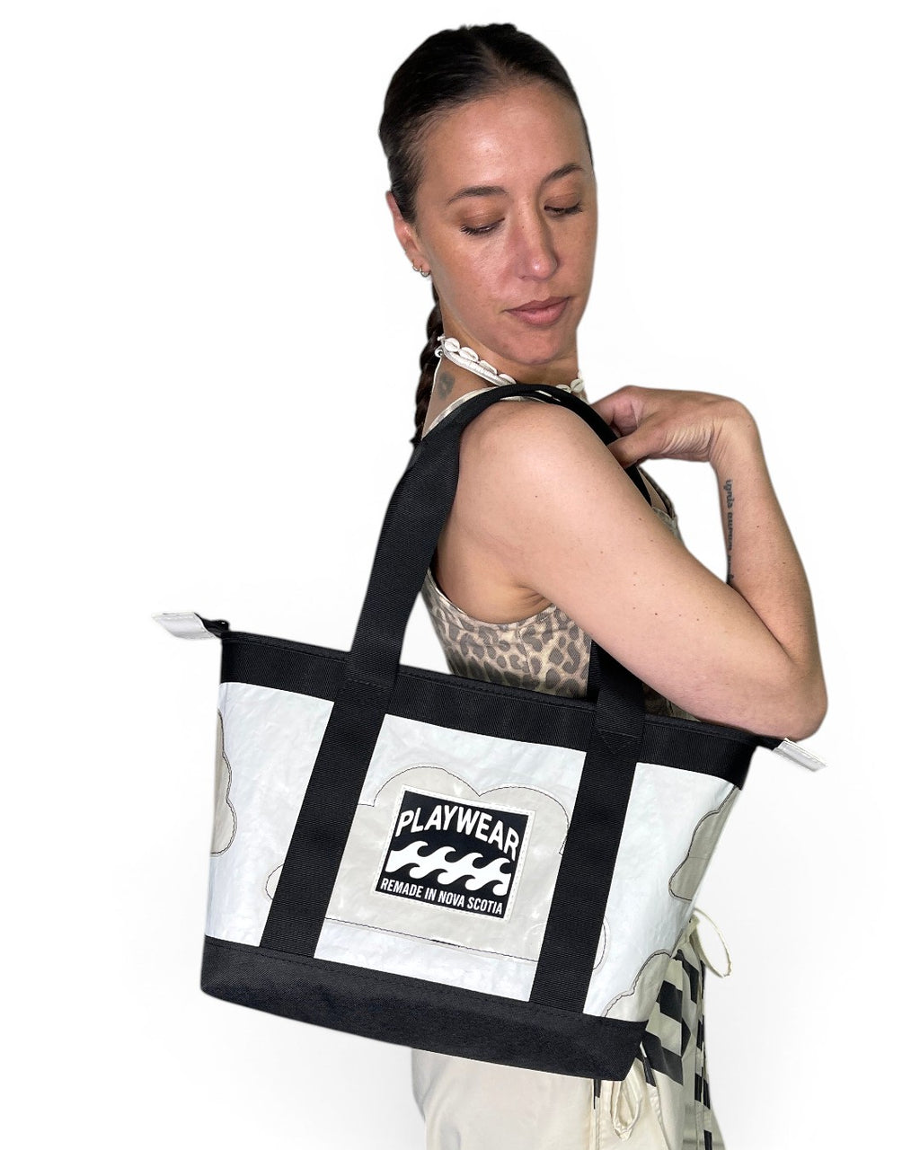 COASTIE TOTE