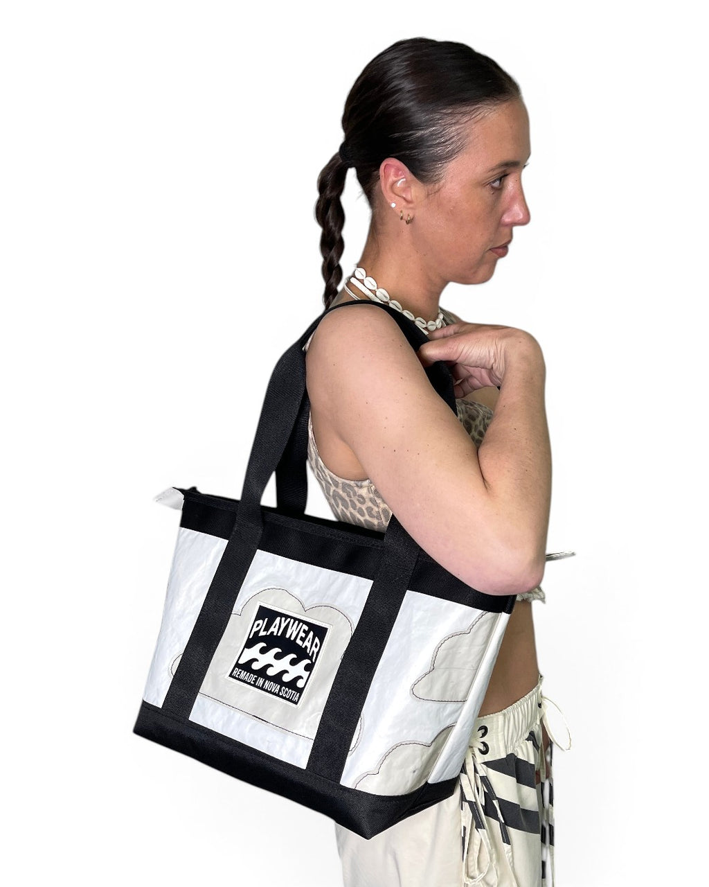 COASTIE TOTE