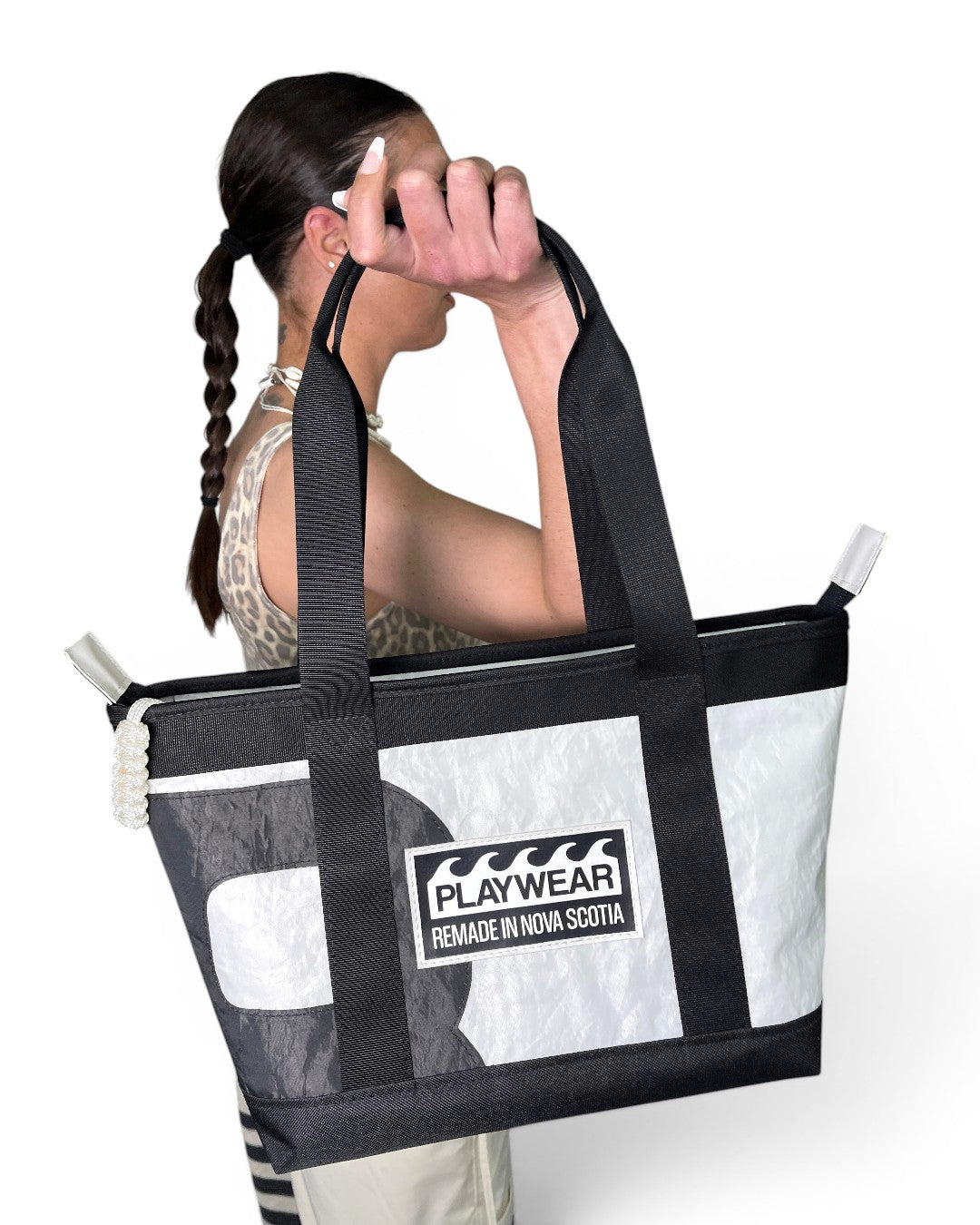 COASTIE TOTE