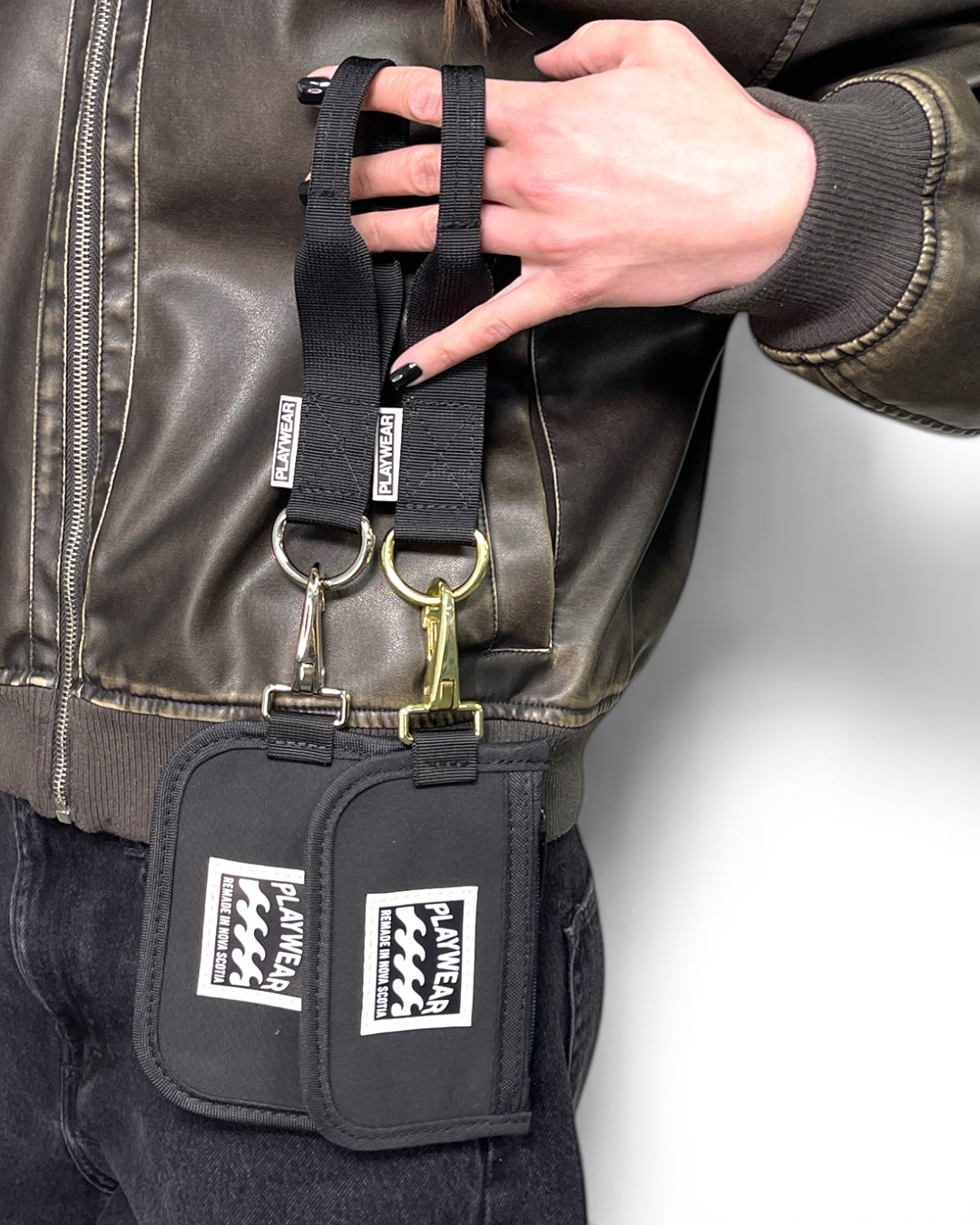 KEYCHAIN/CLUTCH GOLD